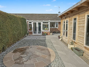 Photo 14- click for photo gallery